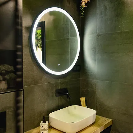Apartment Navigator Luxury & Jacuzzi *